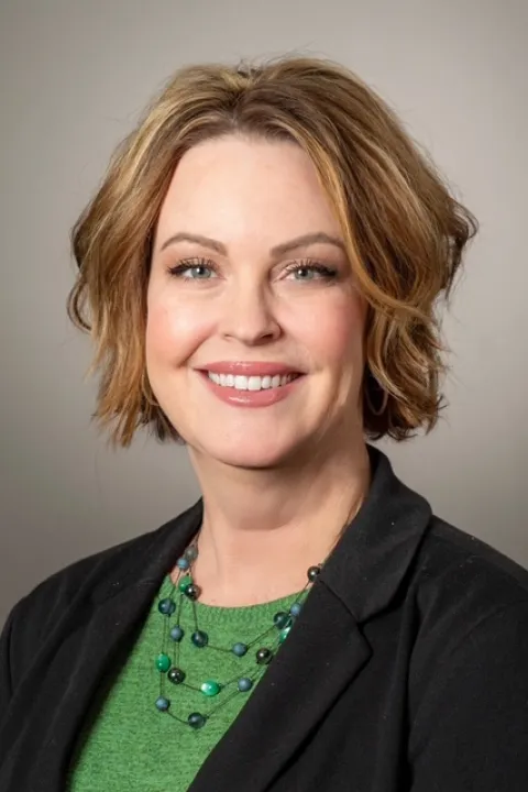 Tish Rendon headshot